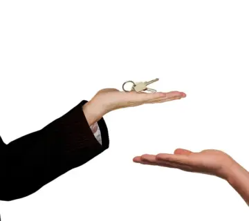 Hvor meget tjener man som ejendomsmægler? Sandheden om løn, provision og karriere