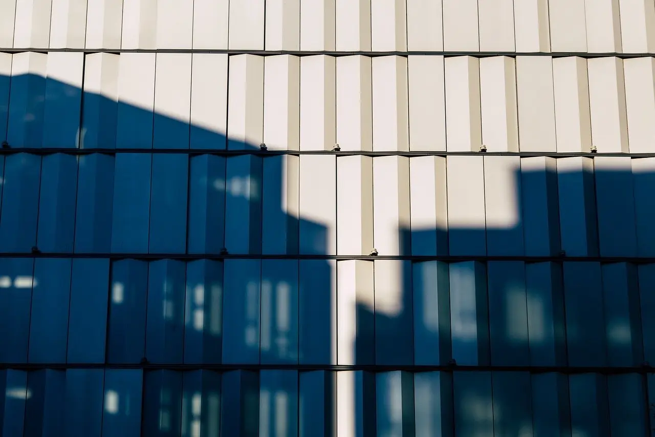 Hvordan vælger jeg et linjeafløb til brusenichen?