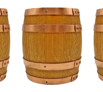 Skjul regnvandstønden med klatreplanter og et hegn