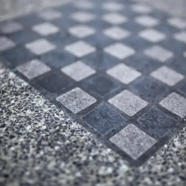 Terrazzo i badeværelset: fordele, ulemper og pris